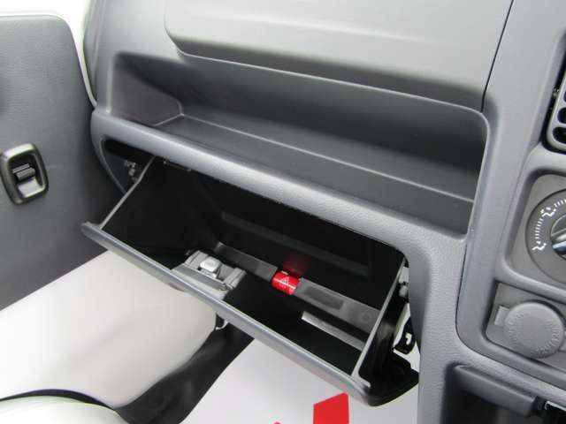 MITSUBISHI MINICAB TRUCK 2025 Image 31