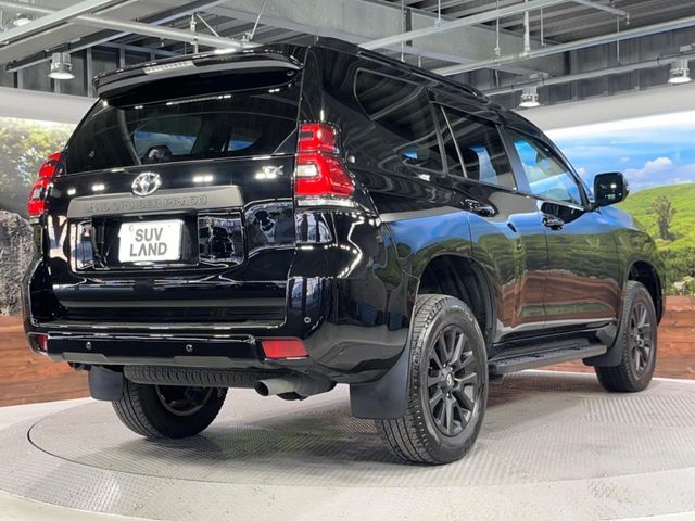 TOYOTA LANDCRUISER PRADO 2023 Image 31