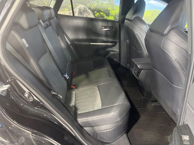 TOYOTA HARRIER HYBRID 2023 Image 31