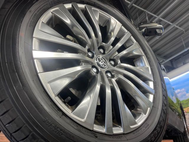 TOYOTA HARRIER HYBRID 2023 Image 31