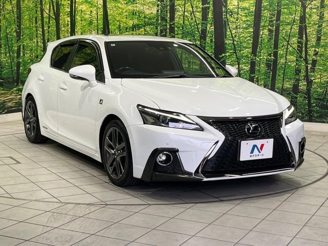 TOYOTA LEXUS CT200H 2018 Image 31