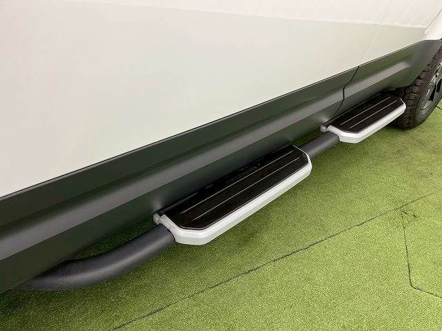 ROVER DEFENDER 2022 Image 31