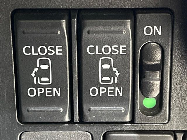 TOYOTA TANK 4WD 2017 Image 31