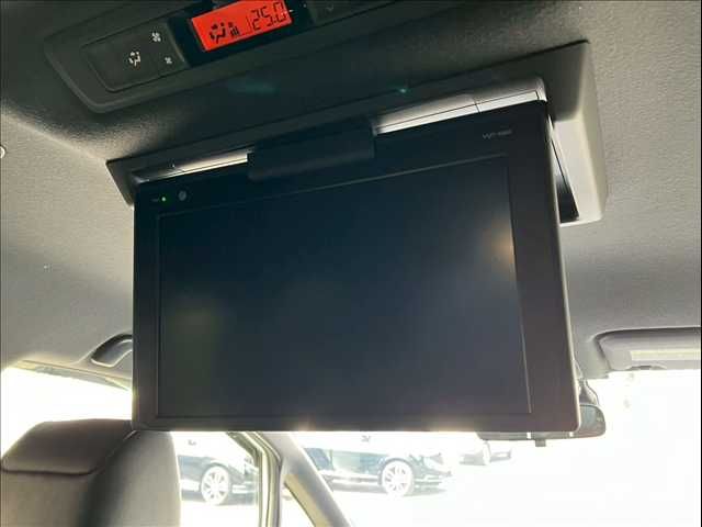 TOYOTA ESQUIRE HYBRID 2017 Image 31