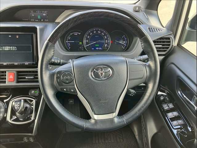 TOYOTA ESQUIRE HYBRID 2017 Image 31