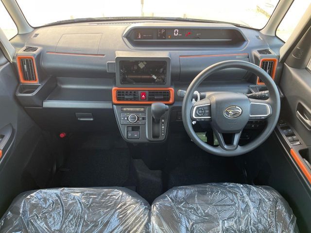 DAIHATSU TANTO FAN CROSS 2025 Image 31