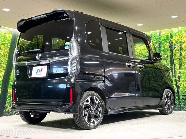 HONDA N BOX CUSTOM 2018 Image 31