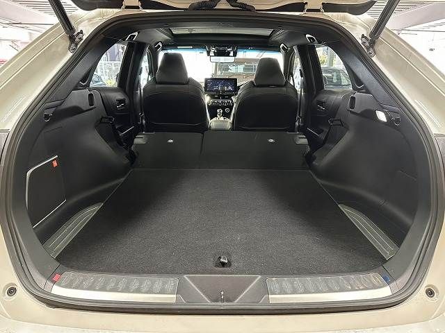 TOYOTA HARRIER HYBRID 2023 Image 31