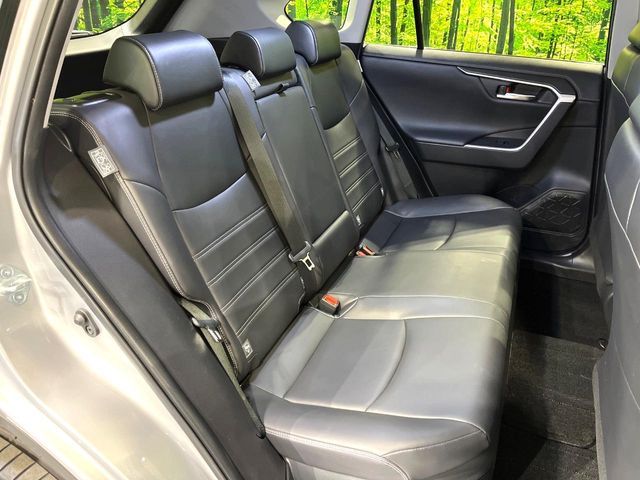 TOYOTA RAV4 HYBRID 4WD 2019 Image 31