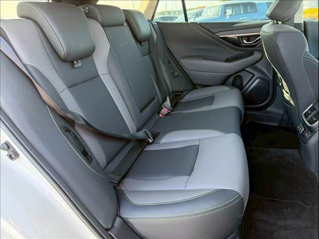 SUBARU LEGACY OUTBACK 2023 Image 31
