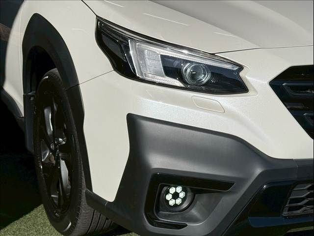 SUBARU LEGACY OUTBACK 2023 Image 31