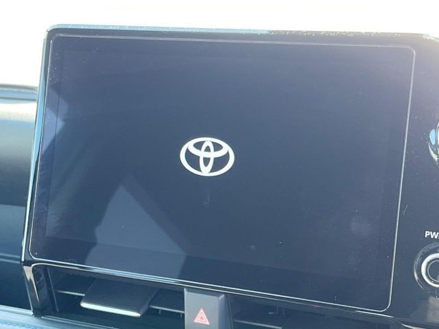 TOYOTA VOXY HYBRID 2022 Image 31