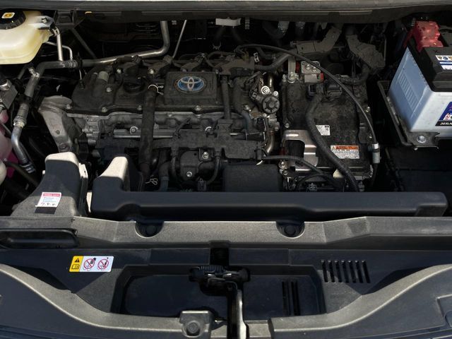 TOYOTA VOXY HYBRID 2022 Image 31