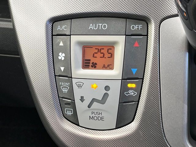 DAIHATSU MOVE CUSTOM 2013 Image 31