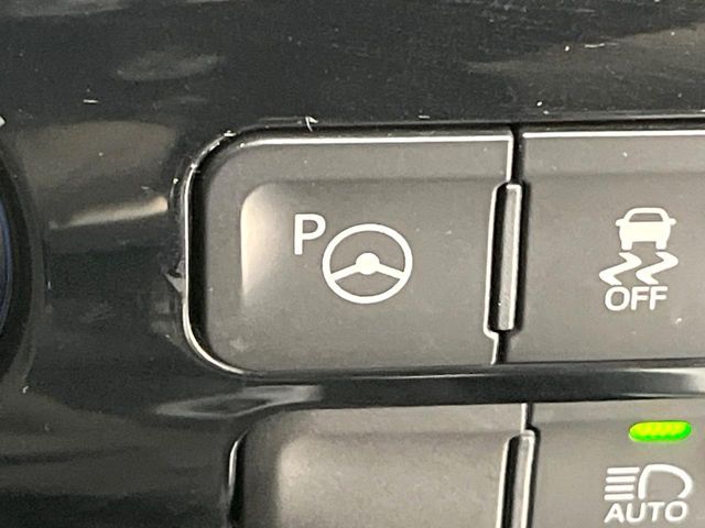 TOYOTA PRIUS 2018 Image 31