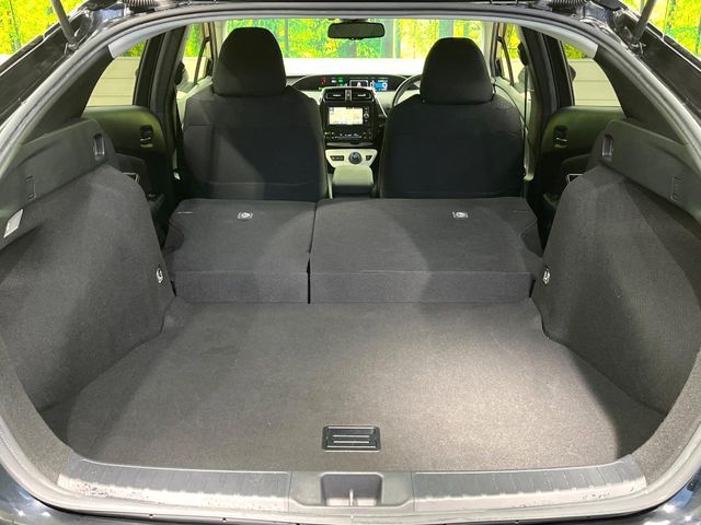 TOYOTA PRIUS 2018 Image 31