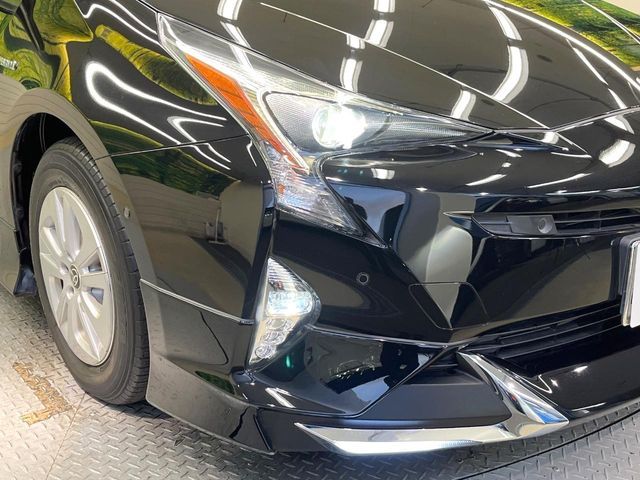 TOYOTA PRIUS 2018 Image 31