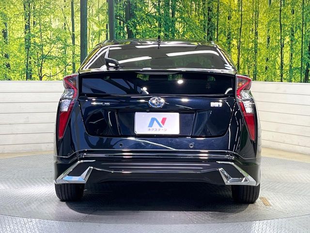 TOYOTA PRIUS 2018 Image 31