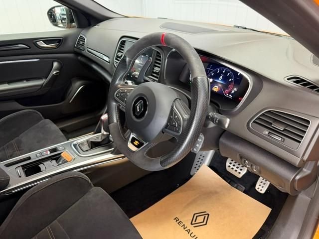 RENAULT MEGANE HATCH 2022 Image 31