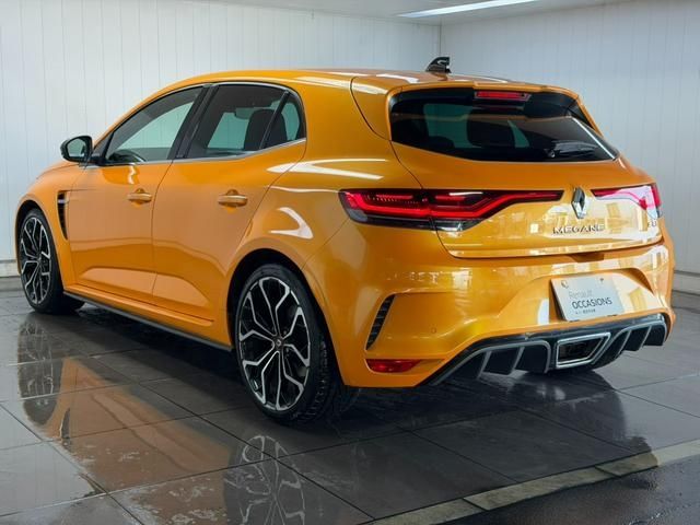 RENAULT MEGANE HATCH 2022 Image 31