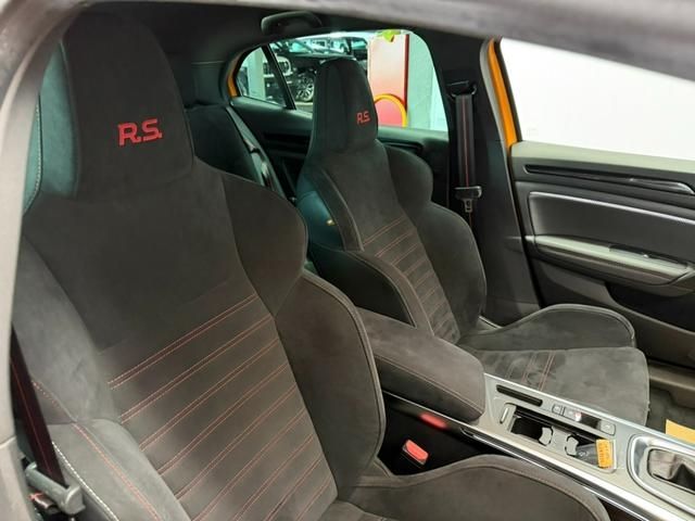 RENAULT MEGANE HATCH 2022 Image 31