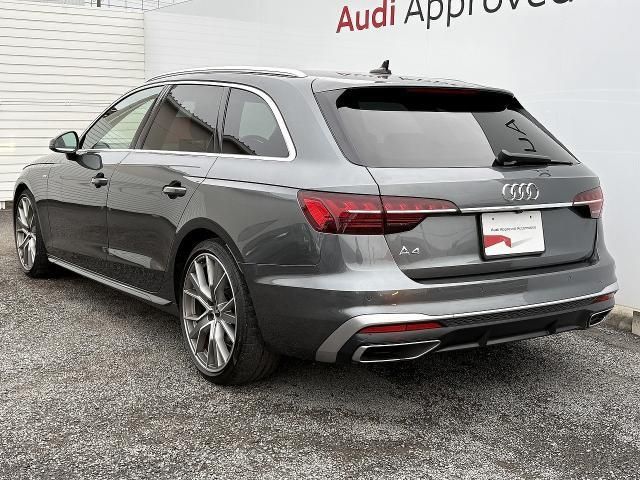 AUDI A4 AVANT 2023 Image 31