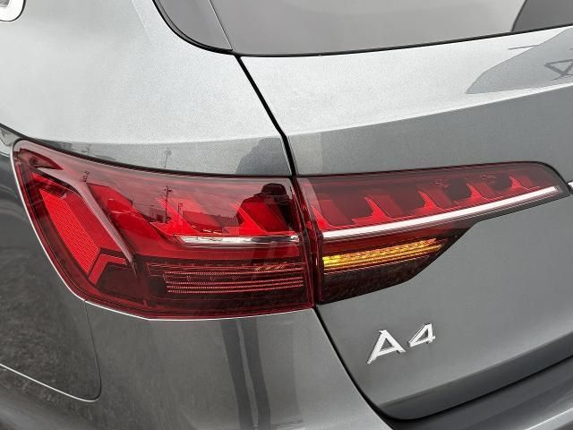 AUDI A4 AVANT 2023 Image 31