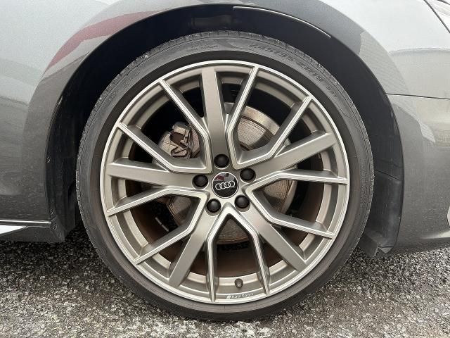 AUDI A4 AVANT 2023 Image 31