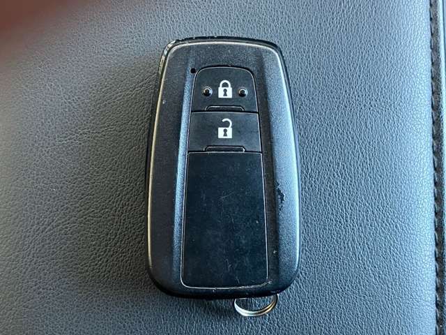 TOYOTA PRIUS 2020 Image 31