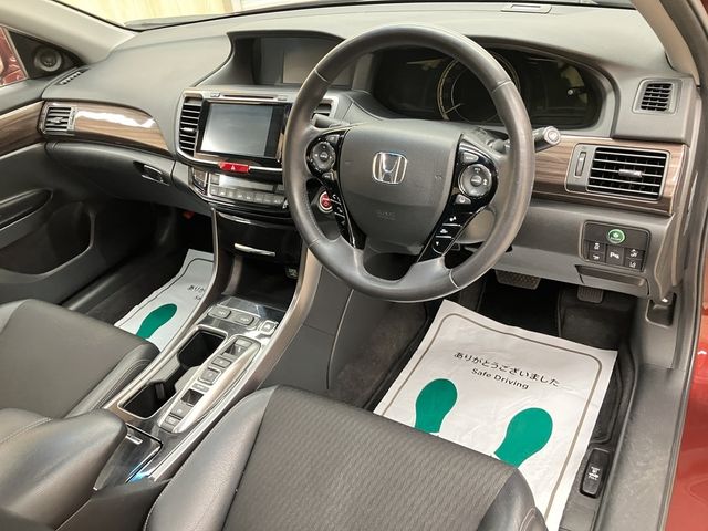 HONDA ACCORD HYBRID 2016 Image 31