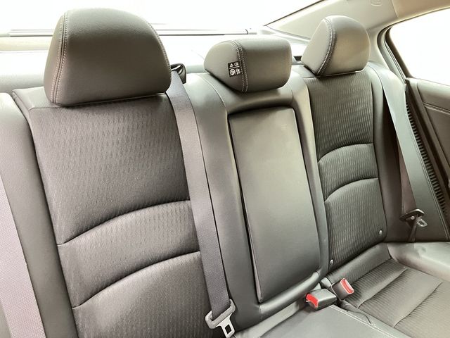 HONDA ACCORD HYBRID 2016 Image 31