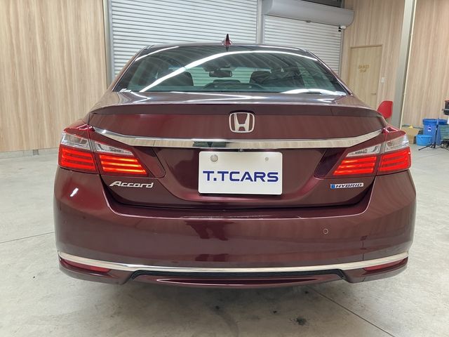 HONDA ACCORD HYBRID 2016 Image 31