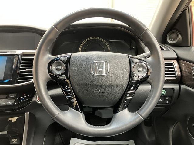 HONDA ACCORD HYBRID 2016 Image 31