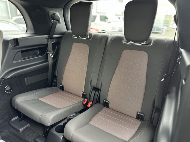 MERCEDES BENZ EQB 2024 Image 31