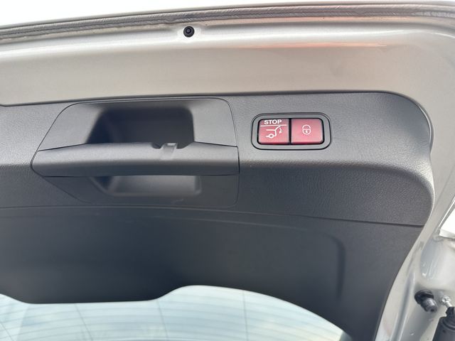 MERCEDES BENZ EQB 2024 Image 31