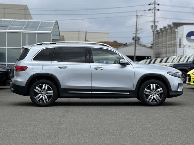 MERCEDES BENZ EQB 2024 Image 31