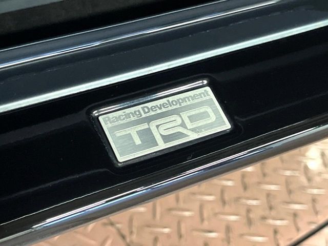 TOYOTA LANDCRUISER PRADO 2017 Image 31