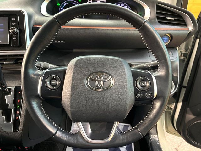 TOYOTA SIENTA HYBRID 2017 Image 31