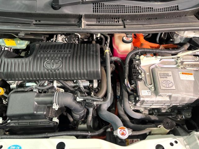 TOYOTA SIENTA HYBRID 2017 Image 31