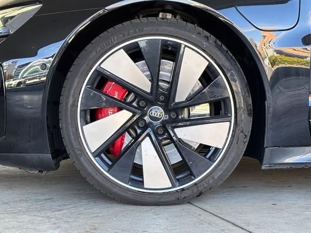AUDI E-TRON GT 2023 Image 31