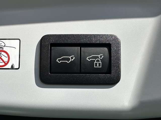 TOYOTA PRIUS 4WD 2024 Image 31