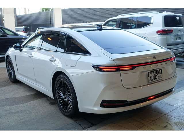 TOYOTA CROWN SEDAN HYBRID 2024 Image 31