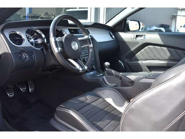 FORD MUSTANG 2013 Image 31