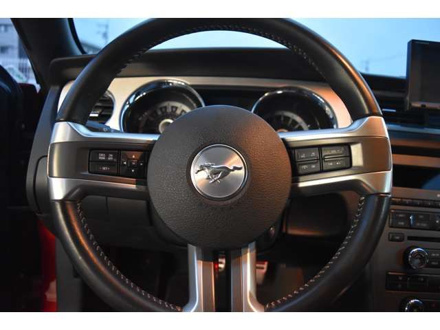 FORD MUSTANG 2013 Image 31