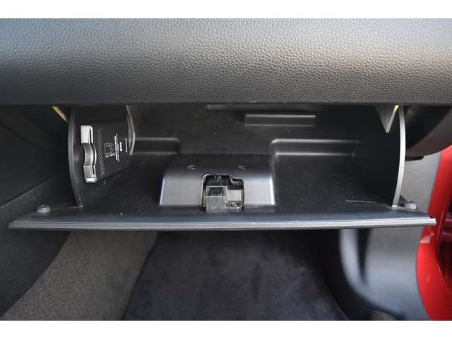 FORD MUSTANG 2013 Image 31