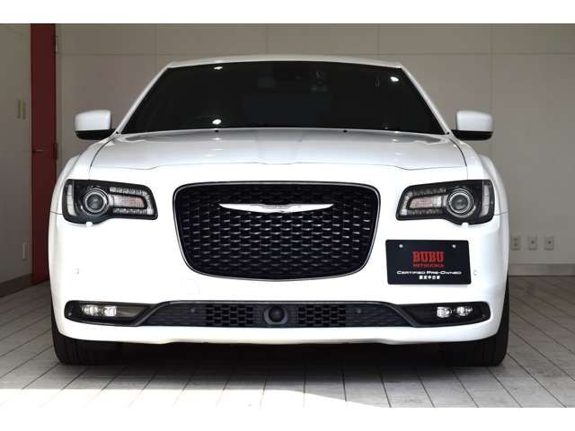 CHRYSLER 300 2017 Image 31