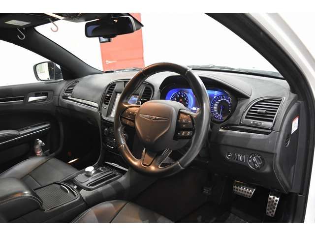 CHRYSLER 300 2017 Image 31