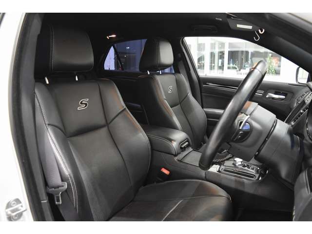 CHRYSLER 300 2017 Image 31