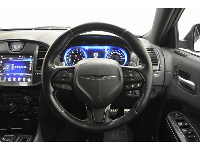 CHRYSLER 300 2017 Image 31