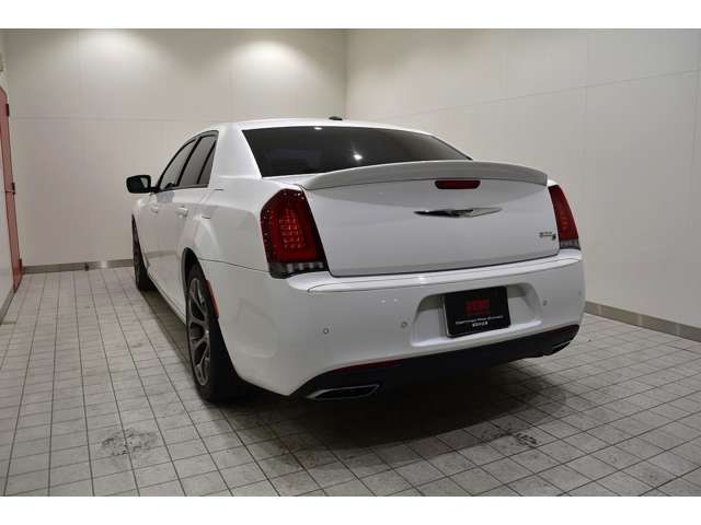 CHRYSLER 300 2017 Image 31